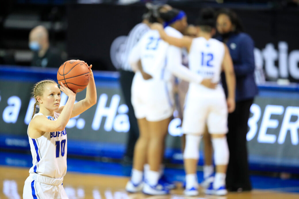 UB 82, Bowling Green 74